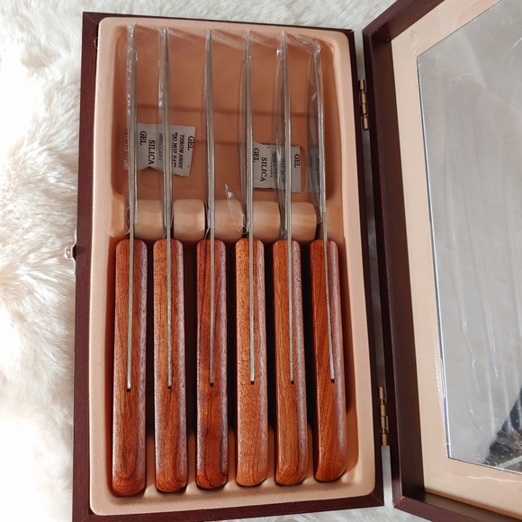 Niagara Cutlery Other - (6) Stainless Steel Knives